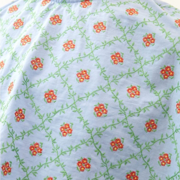 faraway embroidered cape - Picture 3 of 9